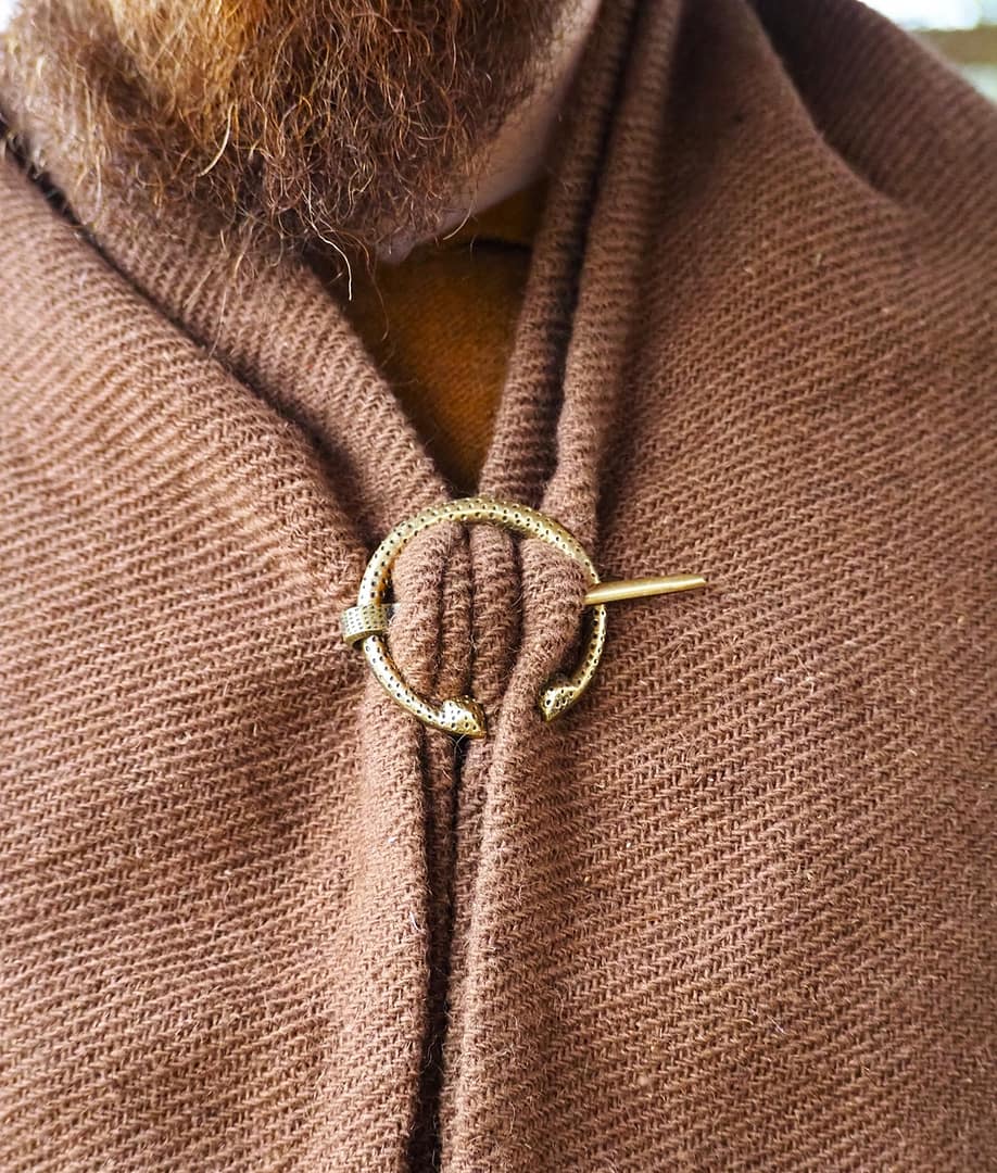 Fibule en laiton – Image 2